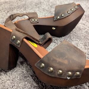 New and never worn high fashion sexy sandals. Sz 9